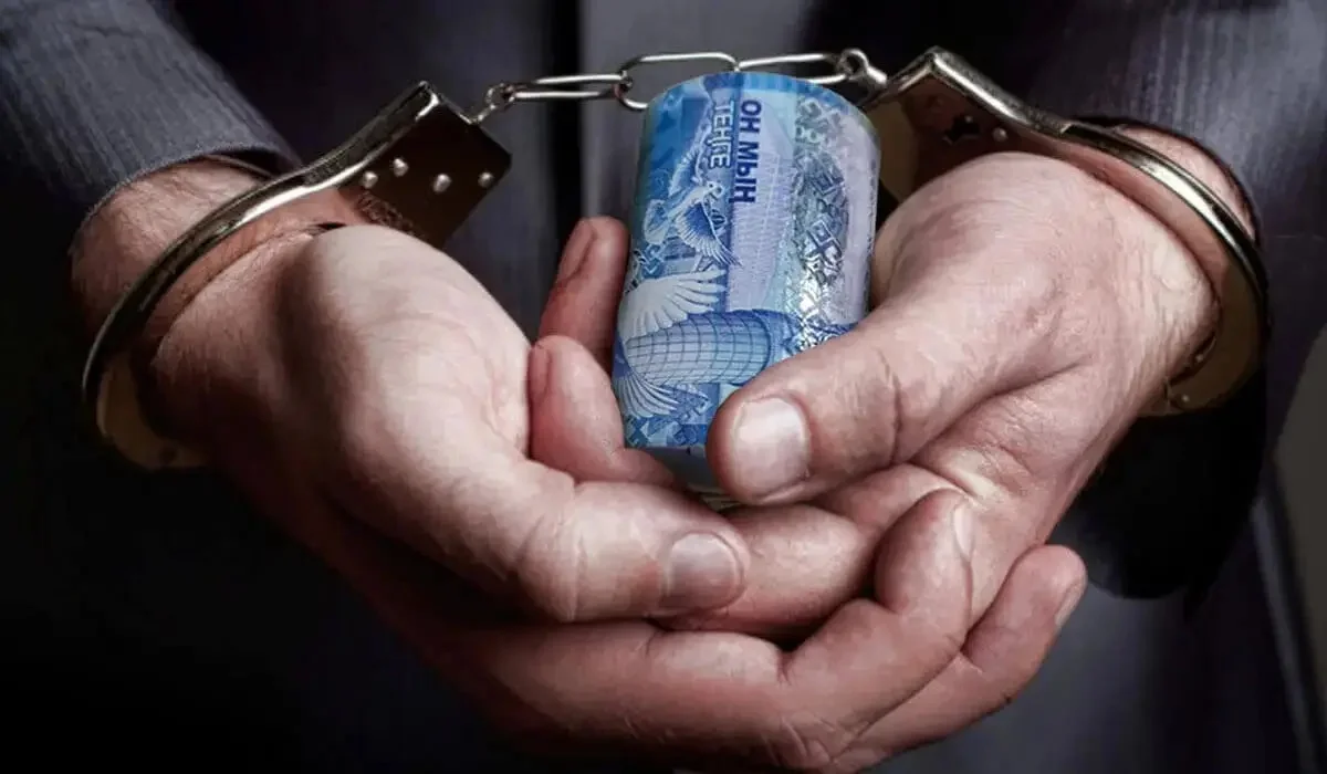 Ақтөбеде жол саласына жауапты шенеунік 35 млн теңге жымқырған