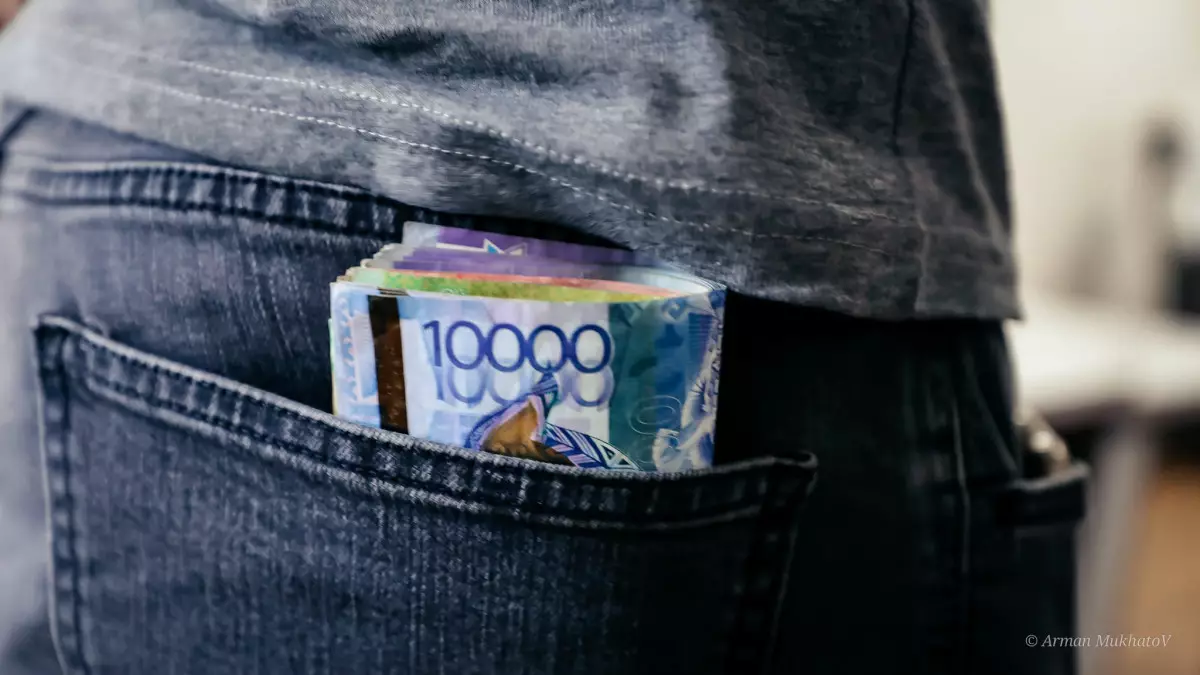 Ақтөбеде жолға жауапты мекеме басшысы сотталды