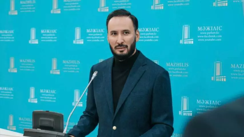 “Саяси астары жоқ”. Қожаназаров әріптесі Берденовке жасалған шабуыл туралы ойын айтты
