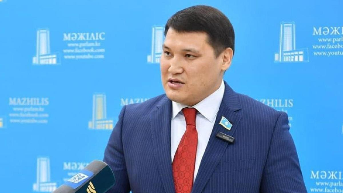 Бұл саяси емес, жеке мәселе, тұрмыстық қылмыс: Берденовке оқ атқан жігіттің мақсаты қандай болды? 
