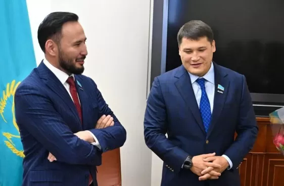 Депутат Қожаназаров Берденовтің есін жиған соң айтқан алғашқы сөзін жеткізді