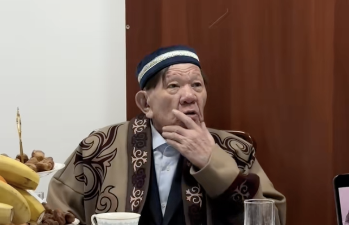 «Шалдың көркі тоқалея»: Желіде Мұхтар Шахановтың өлеңі қызу талқылануда (ВИДЕО)