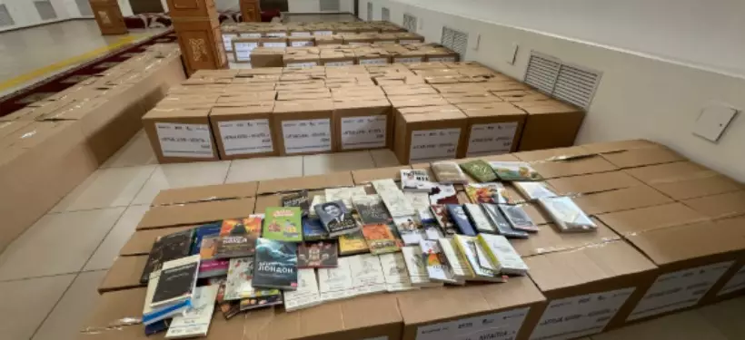 Свыше 13 тысяч книг передали в 233 сельские школы области Абай
