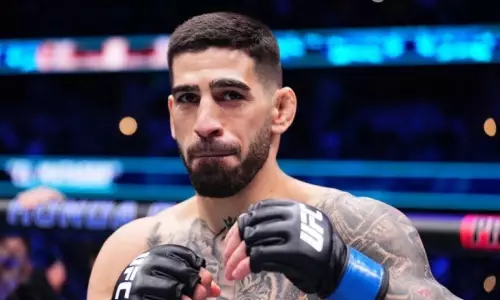 Илия Топурия получил бой за титул чемпиона UFC