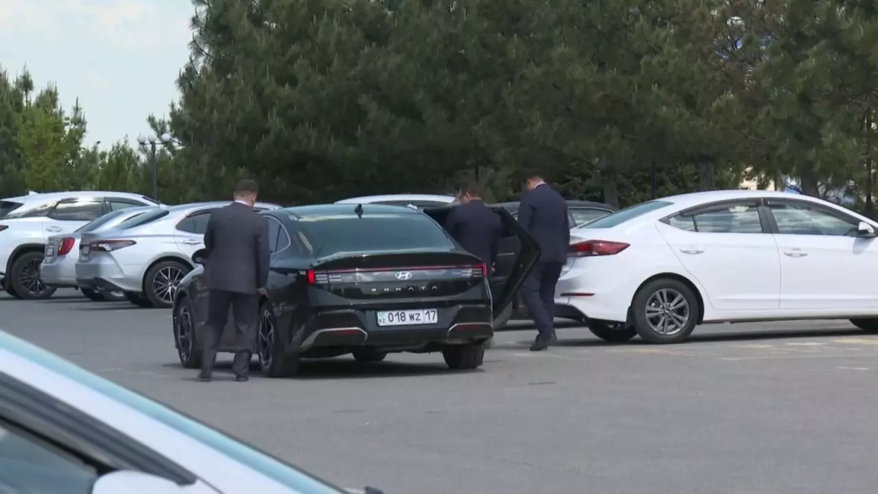 Руслан Берденовтің жүргізушісі қаскөйге тойтарыс беруге тырысқан
