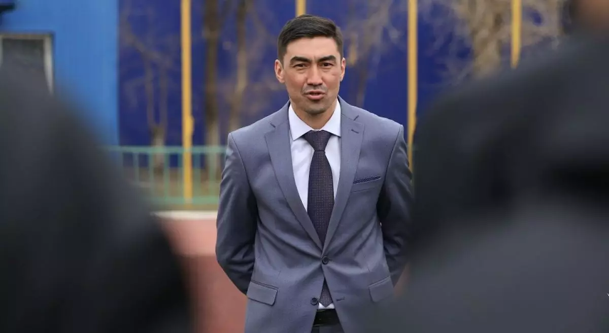 Қазақстан футболын қатаң сынаған Самат Смақовты ҚФФ ауыр жазалады