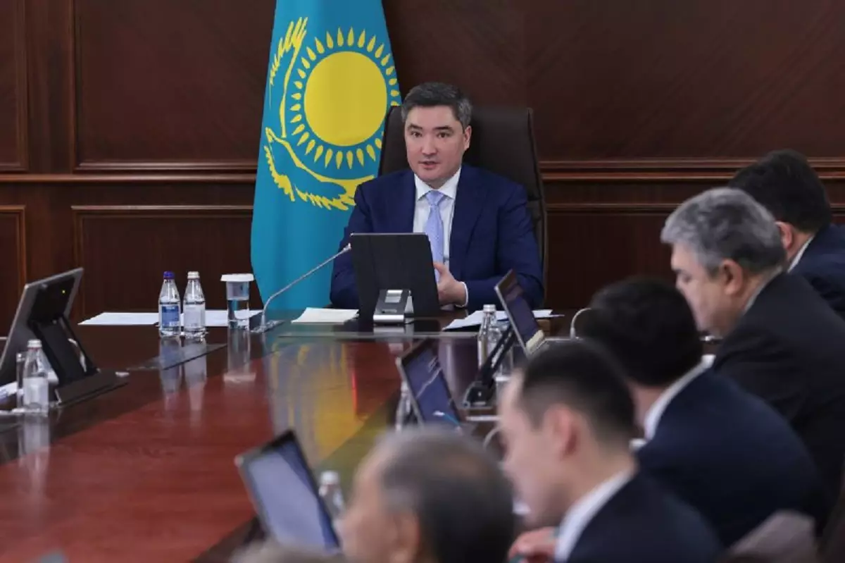 Премьер-Министр Казахстана недоволен медленным строительством ГПЗ в Жанаозене - новости на Lada.kz 23.04.2025