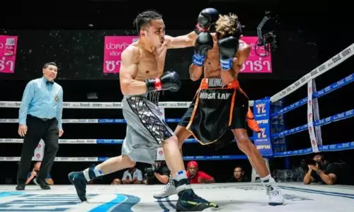 Чемпион WBA из Казахстана «забрал» победу над непобеждённым боксером