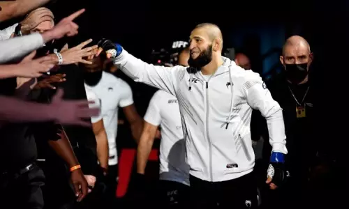 Чемпион UFC в весе Шавката Рахмонова решил подраться с Хамзатом Чимаевым