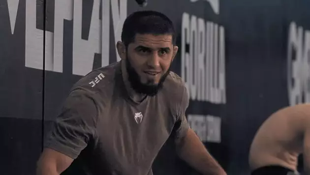 Махачева собрались лишить пояса чемпиона UFC