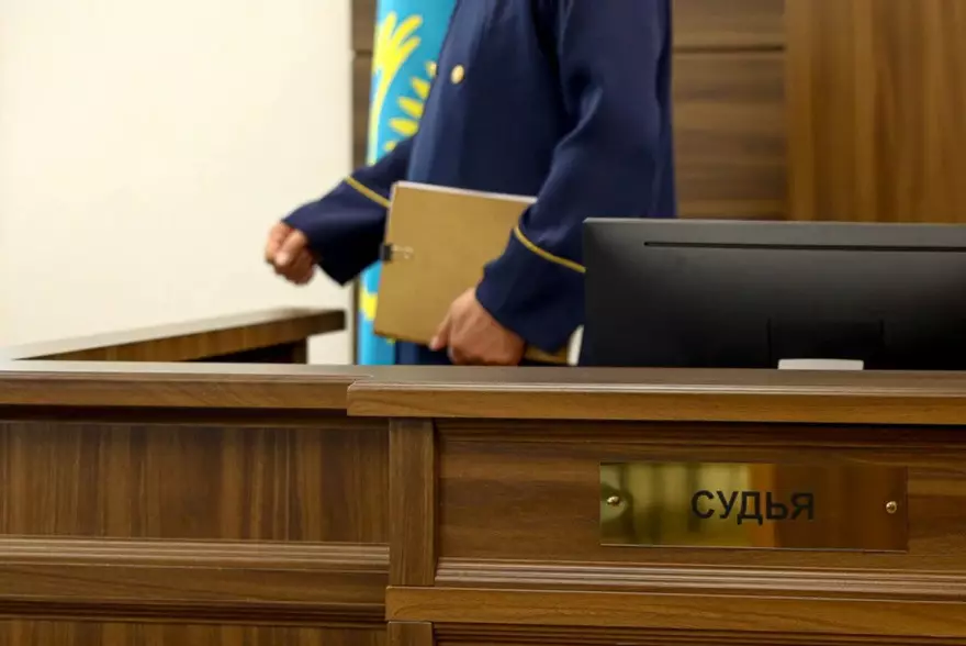 Казахстанца осудили на 7 лет за развратные действия в отношении школьницы