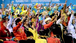 Батыста оқшаулану күшейсе, Қазақстанда үйлесім орнаған