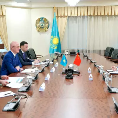 Роман Скляр провел встречу с Председателем Правления Yutong