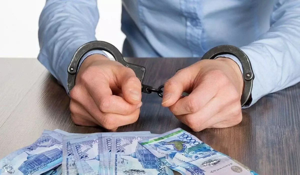 Чиновники СЭС Актобе попались на взятке, но остались на свободе