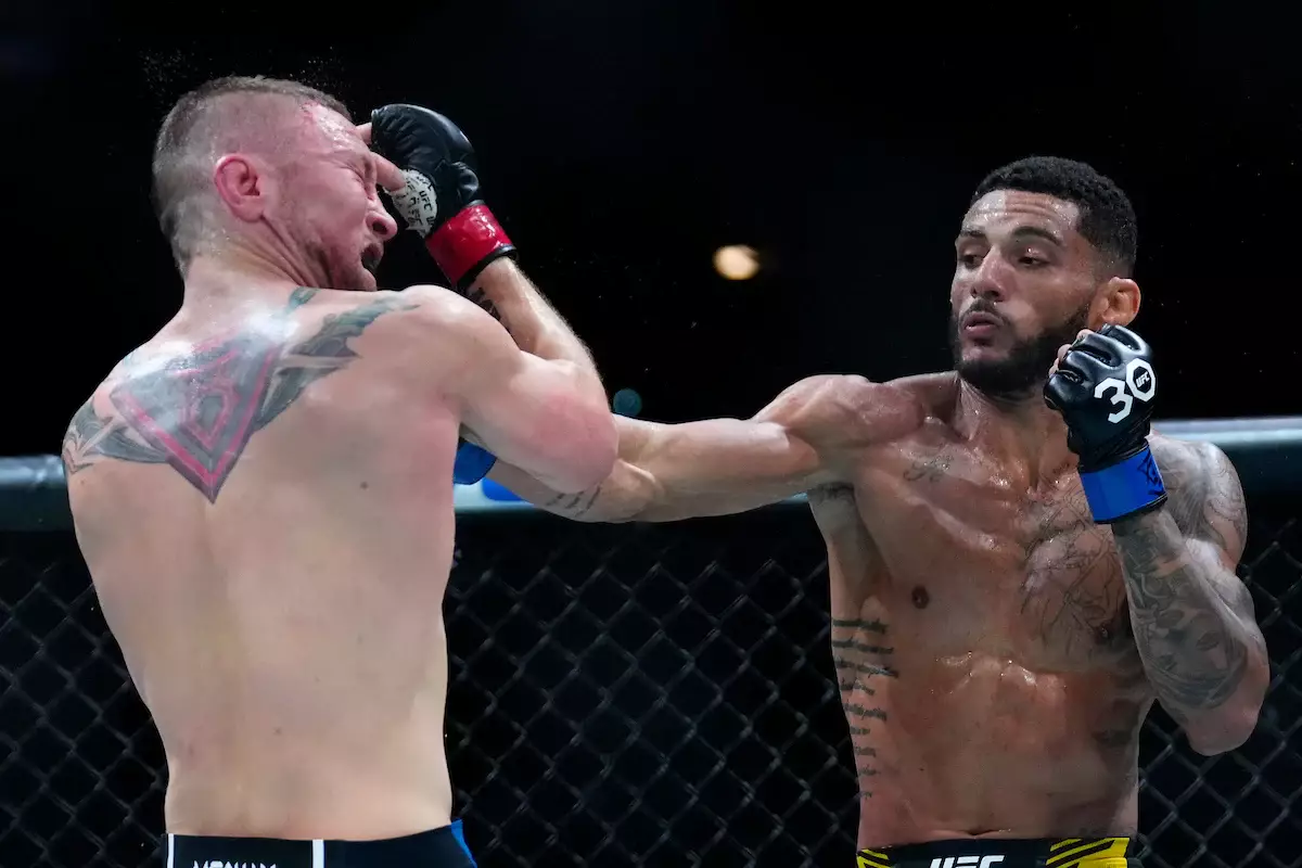 UFC төрт бірдей спортшымен қош айтысты