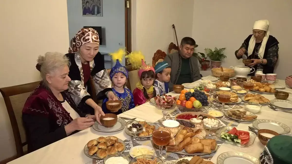 Наурыз, Масленица, Сабантуй: праздники разных национальностей казахстанцы отмечают вместе