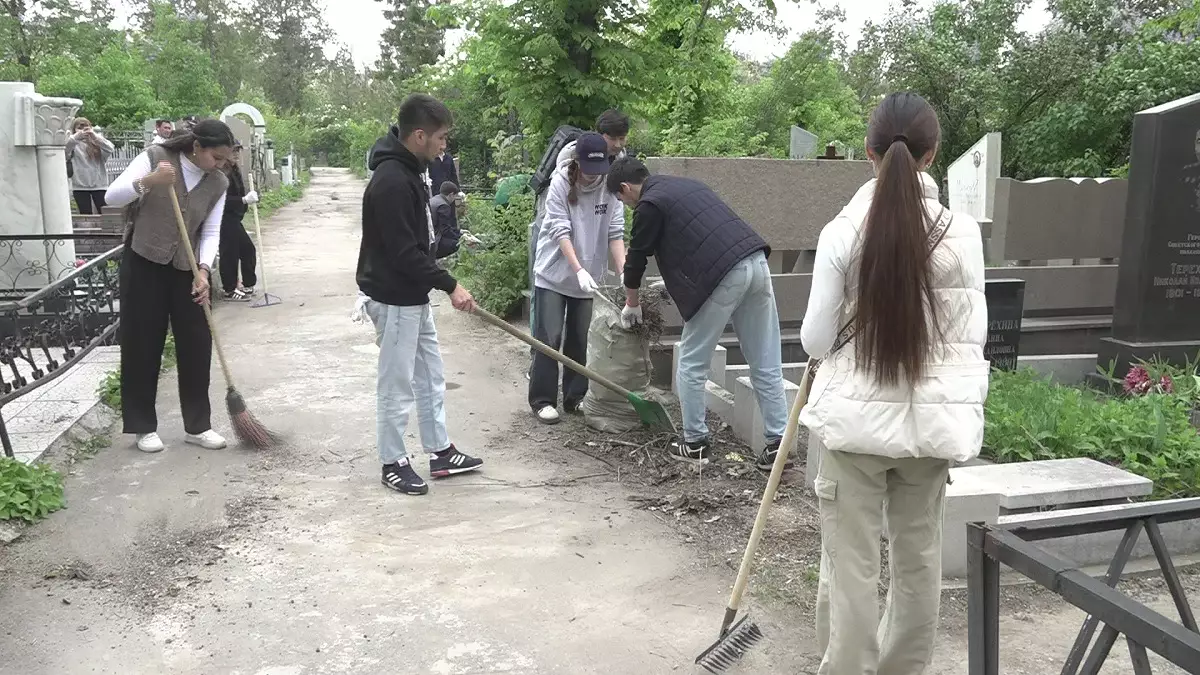 Таза Казахстан: в Алматы продолжается общереспубликанская экоакция