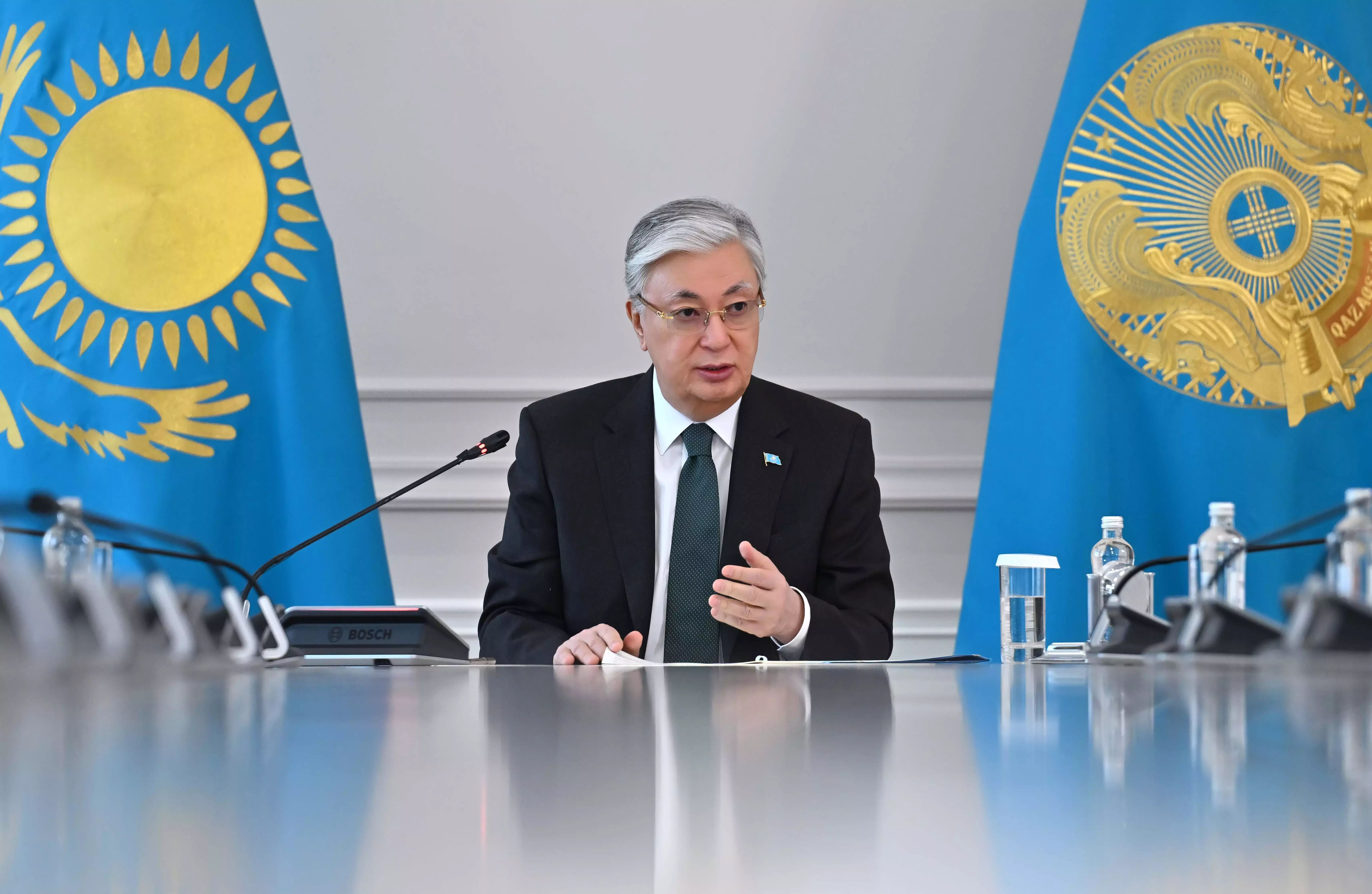 «Демократия на зарубежные деньги» — Президент о проплаченных атаках на Казахстан - новости на Lada.kz 24.04.2025