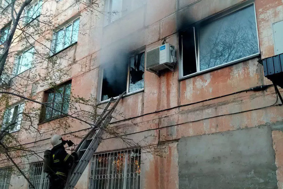 Трёх детей спасли из пожара в Павлодаре