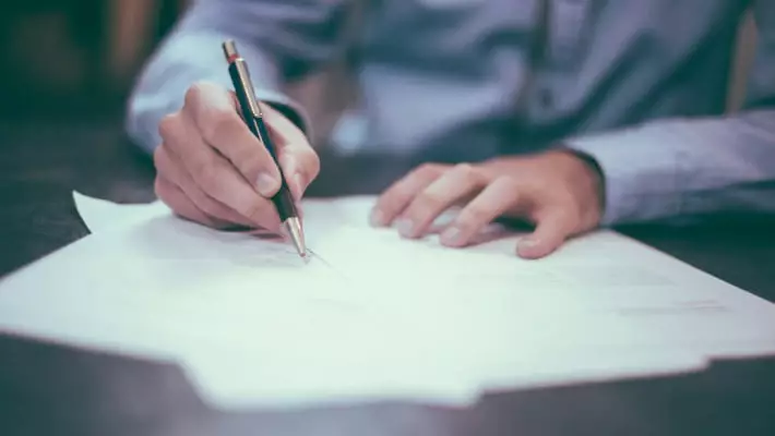 Узбекистану предложили скорее принять закон о декларировании доходов чиновников