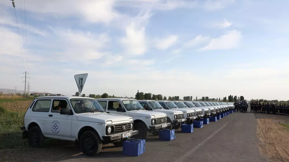 Жамбыл облысында ветеринарларға қызметтік автокөліктердің кілті табысталды