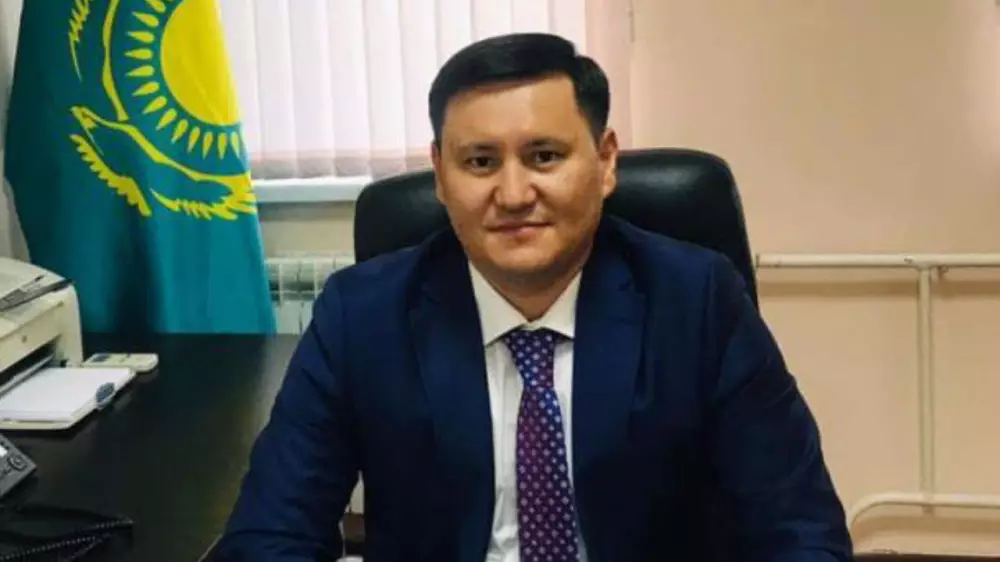 Экс-главу суда Уральска обвиняют в получении взятки