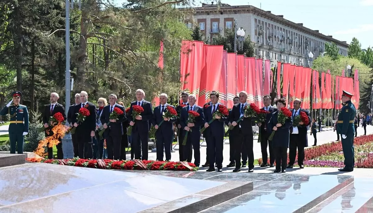Қазақстандық депутаттар Жеңістің 80 жылдығына арналған халықаралық форумға қатысты