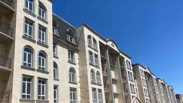 Атыраудағы қанды қылмыс: Тұрғын үйден зорланған әйел адамның мәйіті табылды