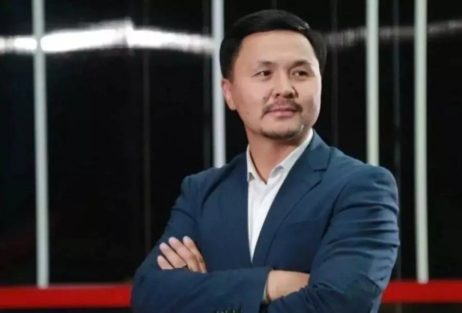 Досымжан Таңатаров: Жеке концертімде билеймін