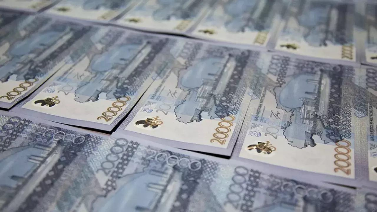"Деньги для замакима": 49 из 50 миллионов оказались фальшивыми - новости на Lada.kz 30.04.2025