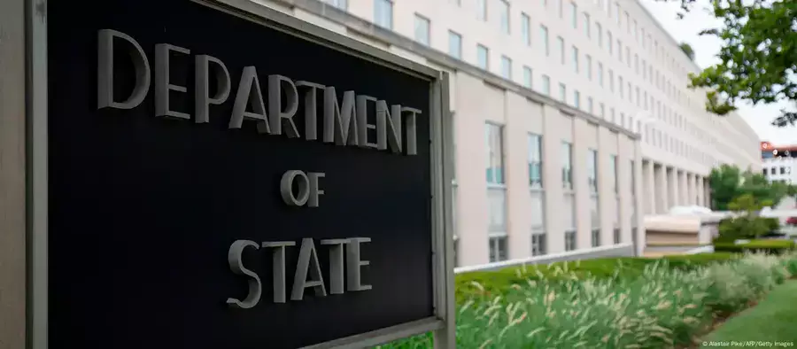 АҚШ Трамп билігі кезінде алғаш рет Украинаға қару сатуға рұқсат берді