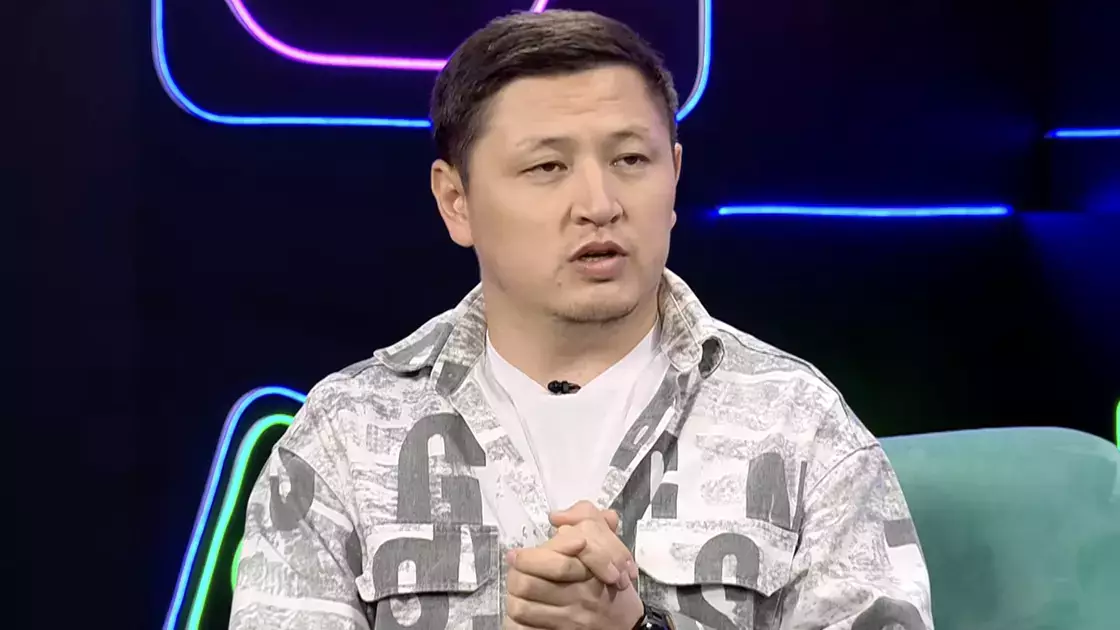 «Мен бұны жәй қалдырмаймын»: Қан-жоса болған әзілкеш Нұрболханның ФОТОсы тарады