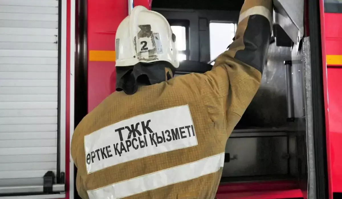 Алматының кішкентай тұрғындары құтқарушыларға ерекше құрмет көрсетті (ВИДЕО)