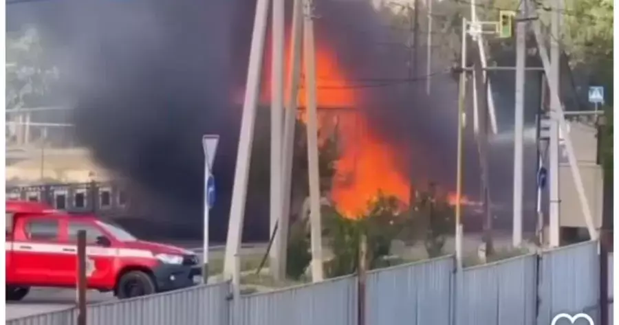 Шымкентте 5 тонна сіріңке өртеніп кетті