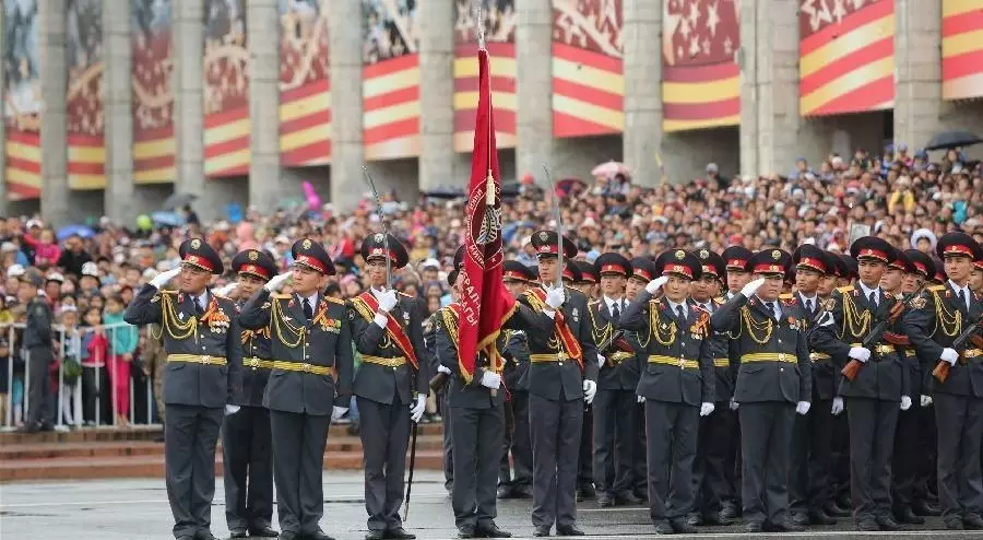 Қырғызстан мен Тәжікстанда Жеңістің 80 жылдығына арналған әскери парад өтіп жатыр