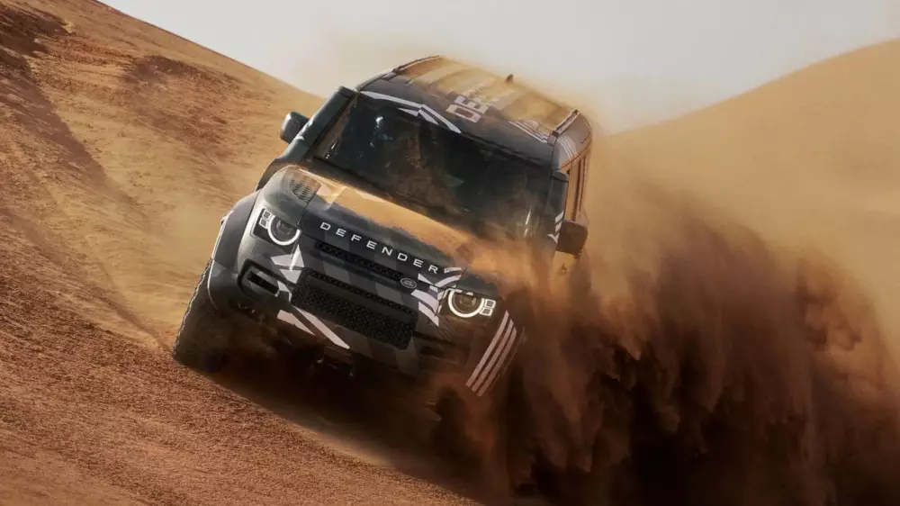 Land Rover Defender для “Дакара“ впервые показали публике