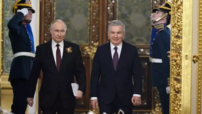 Мирзиёев и Путин провели встречу после парада Победы в Москве