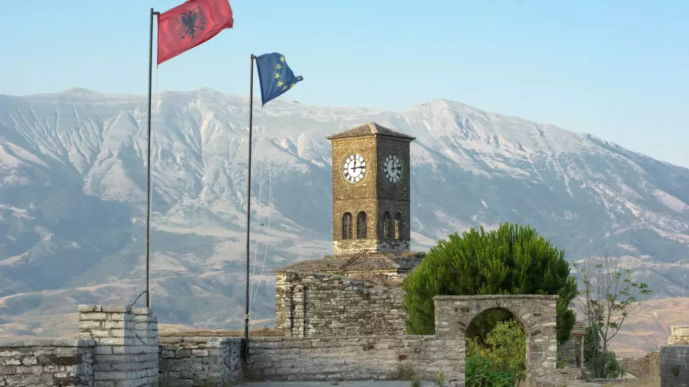 В Албании начались парламентские выборы