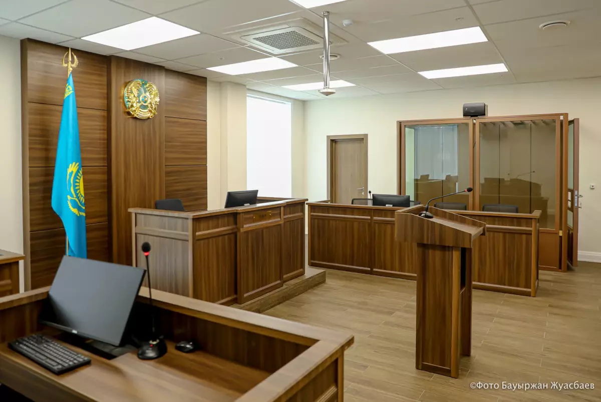 Подросток, напавший на ребёнка в лифте Астаны, освобождён от уголовной ответственност - новости на Lada.kz 12.05.2025