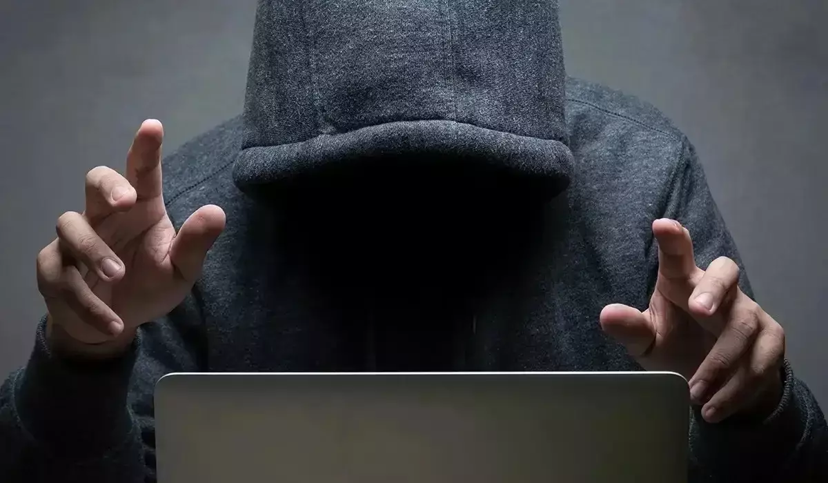 Министрлік дабыл қақты: алаяқтар балаларды алдап, ата-аналарының деректерін ұрлап жатыр