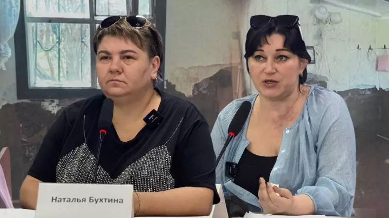 "Безвыходная ситуация": пострадавшие от паводка казахстанцы до сих пор не получили помощь
