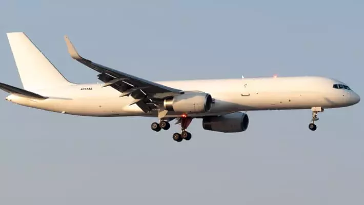 Грузовой Boeing экстренно вернулся в Ташкент из-за технической неисправности