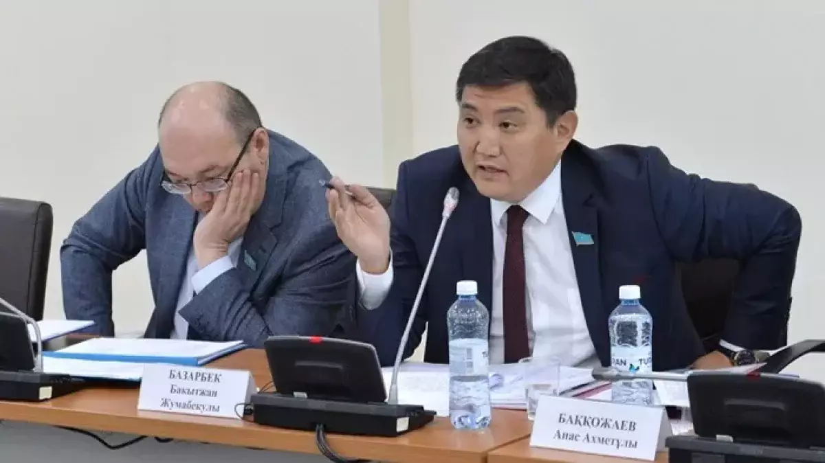 На депутата Бакытжана Базарбека подали в суд за критику