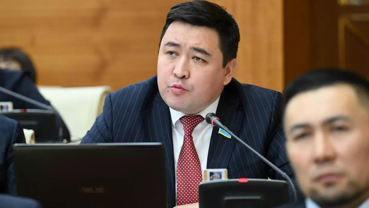 Жеке деректеріміз ашық саудаға түсіп кетті – депутат Үкіметке дабыл қақты