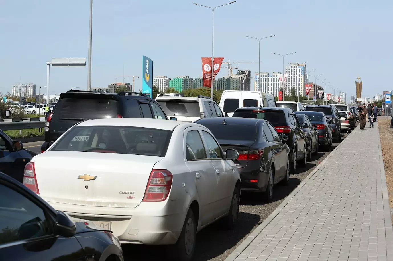Сколько автомобилей насчитывается в Казахстане — свежие данные