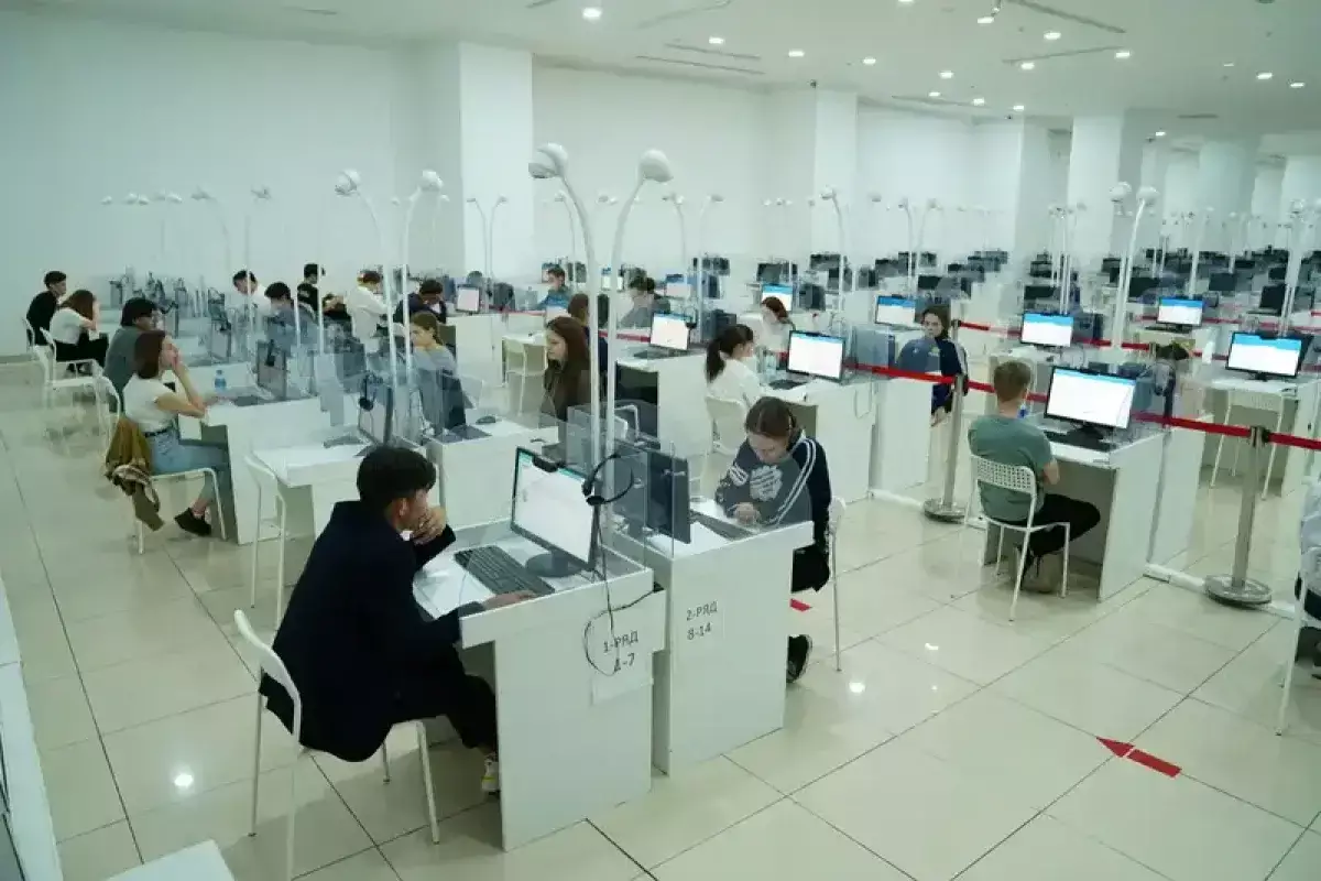 ҰБТ-2025: Бүгін елімізде тестілеудің негізгі кезеңі басталды