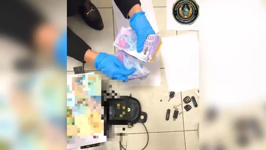 Паспорта, печати и поддельные документы: полиция накрыла миграционную схему в Мангыстау