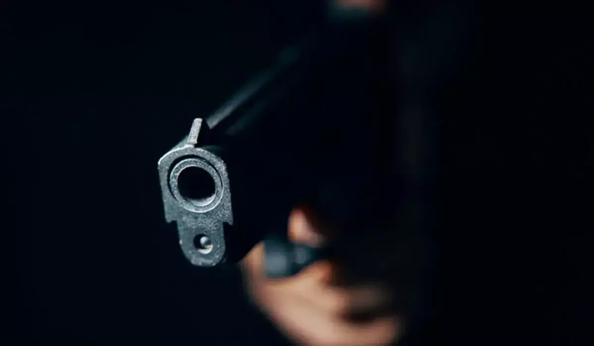 Жасөспірімдер дауы: Ақтауда мектеп оқушысының көзіне оқ тиген