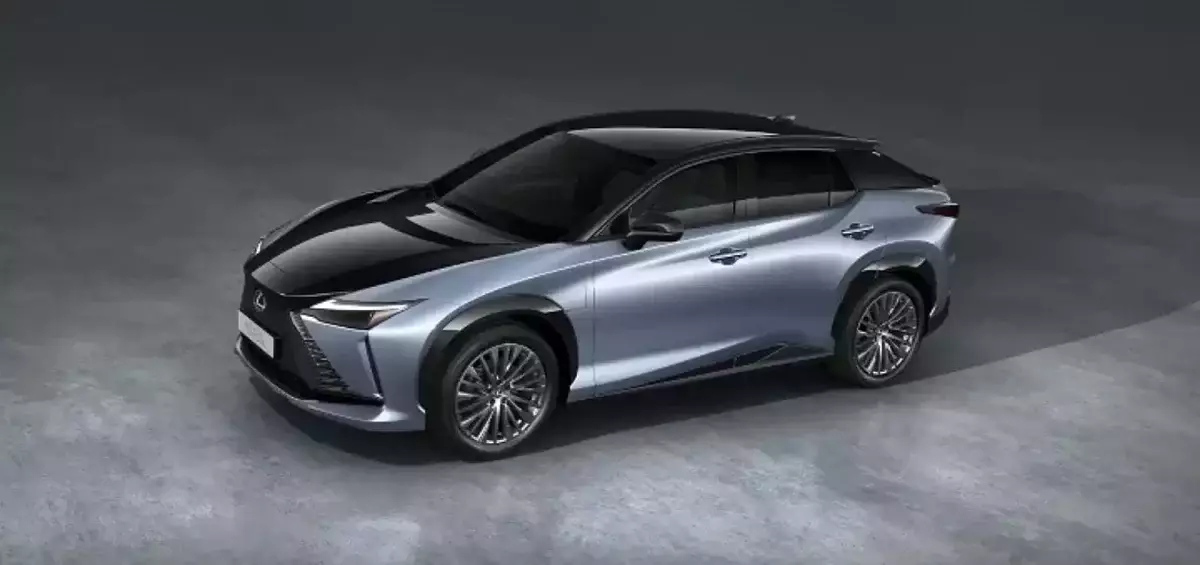 Lexus обновил электрокроссовер RZ