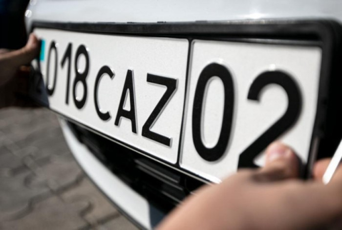 Продажа машин с госномерами станет законной в Казахстане